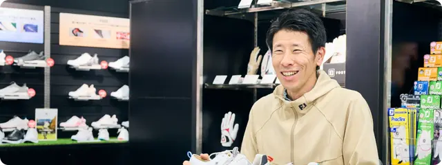 六車 拓人さん - フットジョイ プロダクトマーケティング フットウェア＆グローブ マネージャー